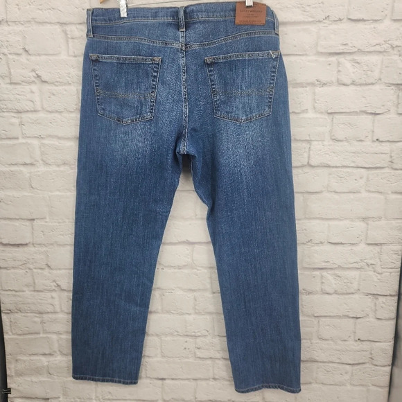 Lucky Brand Men's Medium Wash 221 Straight Denim Jeans Size 38 - Picture 2 of 14